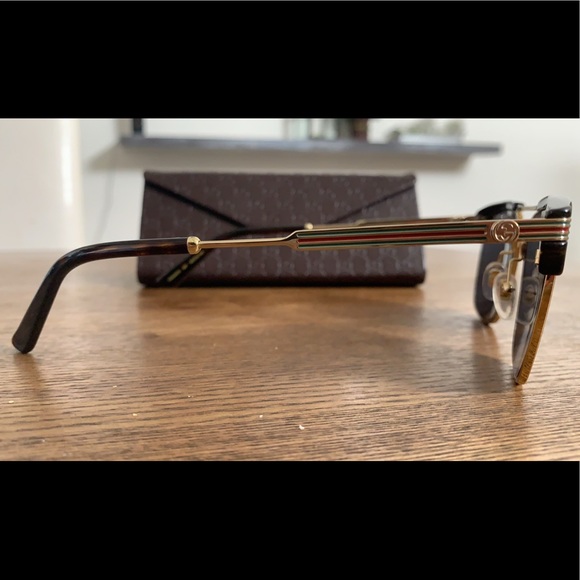 Gucci Sunglasses with Case - Picture 2 of 3